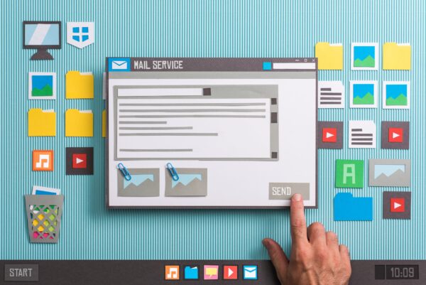 e-mail-service-2021-08-26-22-39-49-utc-scaled-600x401 e-mail services